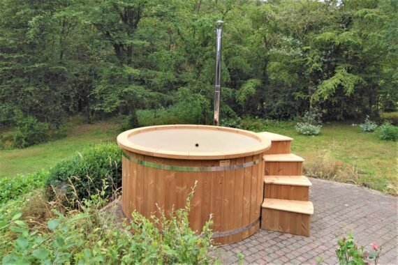 Hot-tub-plastic-bain-nordique-plastique-(107)