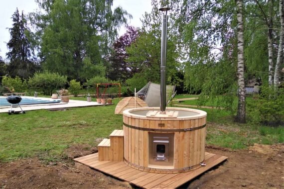 Hot-tub-plastic-bain-nordique-plastique-(91)