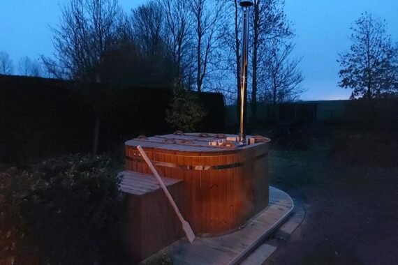 Hot-tub-plastic-square-bain-nordique-plastique-carre-(15)