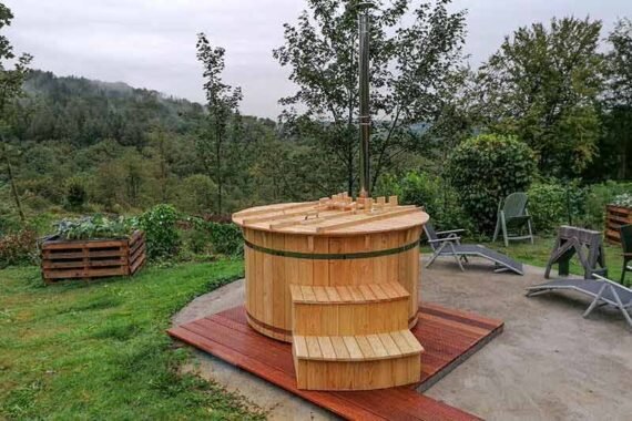 Hot-tub-wooden_bain-nordique-tout-en-bois-(115)