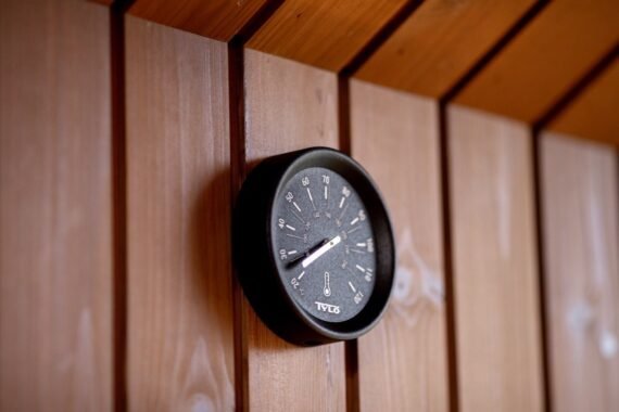 AC7Q0044_Large_uoeYUMy